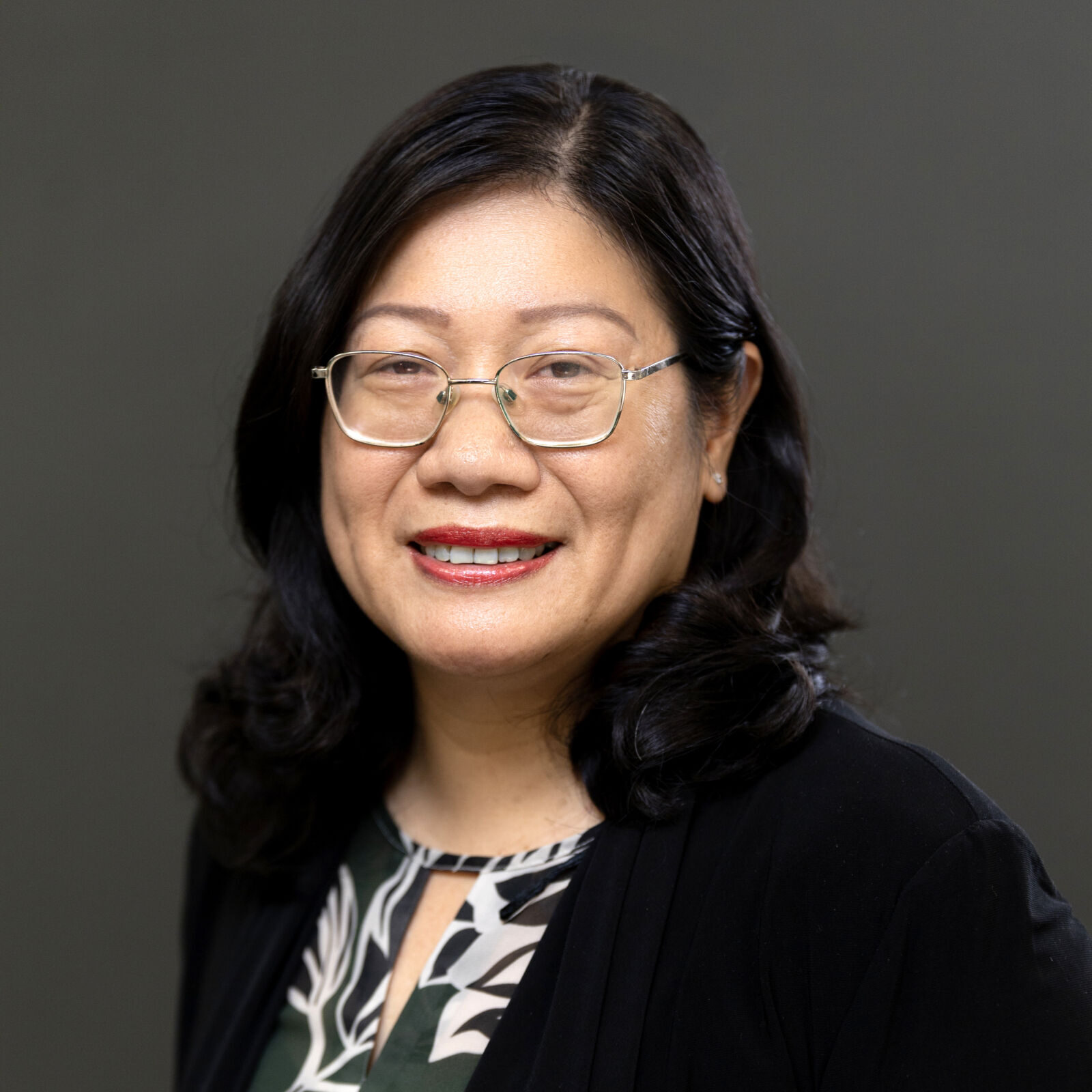 Headshot of Dao Hoang Yen Nguyen, M.B.A., Ph.D. (she/her) Assistant Professor of Business Administration at Greensboro College